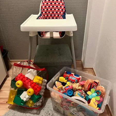 Apartment Angel *